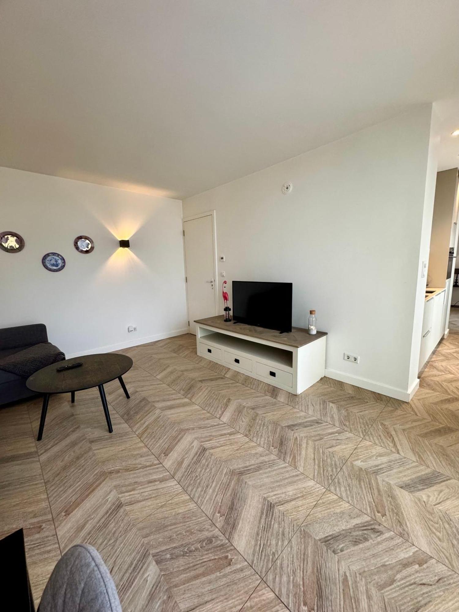 Homes By The C Zandvoort Exterior photo